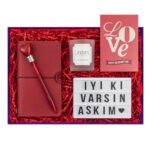 İyi Ki Varsın Aşkım Hediye Kutusu